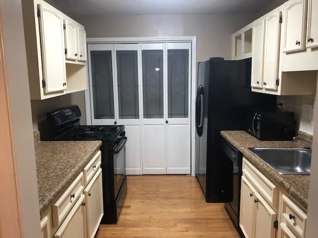 1004 Vicksburg Place Unit 1004, Sandy Springs, Georgia 30350, 2 Bedrooms Bedrooms, ,2 BathroomsBathrooms,Residential,Sold,1004 Vicksburg Place Unit 1004,6053867