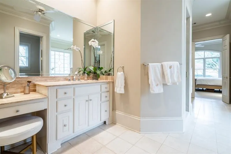 5980 Long Island Drive, Sandy Springs, Georgia 30328, 4 Bedrooms Bedrooms, ,4 BathroomsBathrooms,Residential,Sold,5980 Long Island Drive,6626835