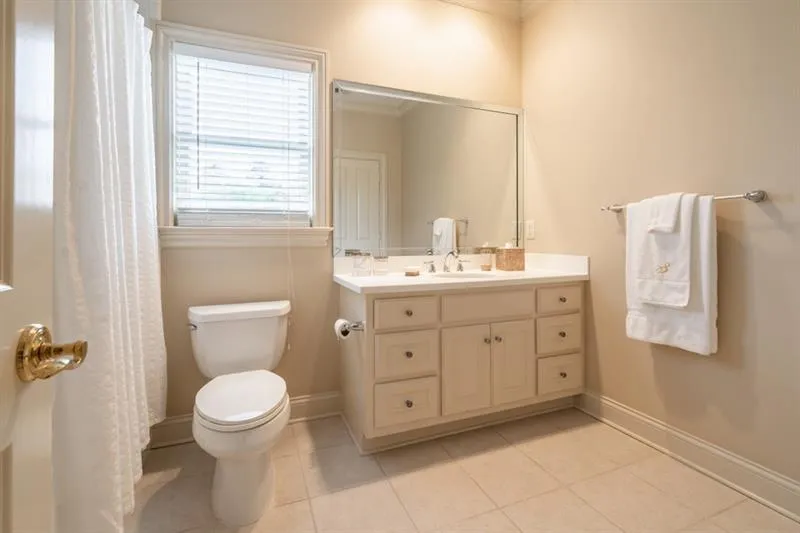 5980 Long Island Drive, Sandy Springs, Georgia 30328, 4 Bedrooms Bedrooms, ,4 BathroomsBathrooms,Residential,Sold,5980 Long Island Drive,6626835