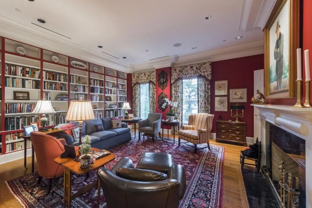 2724 Peachtree Road Ne Unit 201, Atlanta, Georgia 30305, 3 Bedrooms Bedrooms, ,3 BathroomsBathrooms,Residential,Sold,2724 Peachtree Road Ne Unit 201,5726463