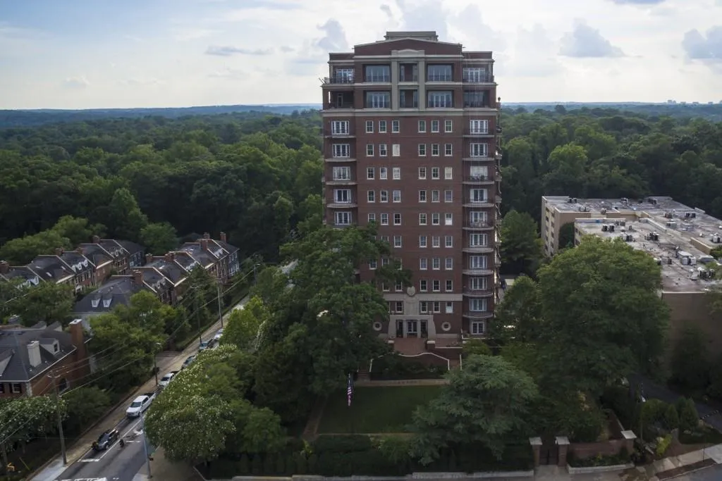 2724 Peachtree Road Ne Unit 201, Atlanta, Georgia 30305, 3 Bedrooms Bedrooms, ,3 BathroomsBathrooms,Residential,Sold,2724 Peachtree Road Ne Unit 201,5726463