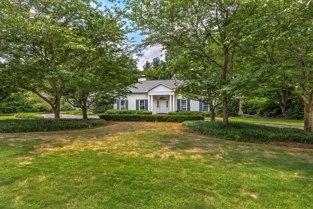 204 Blackland Drive Nw, Atlanta, Georgia 30342, 4 Bedrooms Bedrooms, ,4 BathroomsBathrooms,Residential,Sold,204 Blackland Drive Nw,6025665