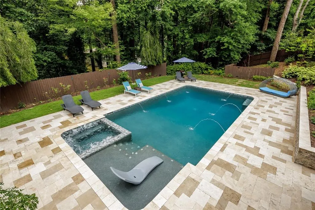 8220 Tynecastle Drive, Sandy Springs, Georgia 30350, 5 Bedrooms Bedrooms, ,4 BathroomsBathrooms,Residential,Sold,8220 Tynecastle Drive,7268284