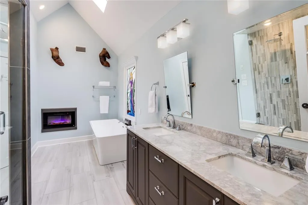 8220 Tynecastle Drive, Sandy Springs, Georgia 30350, 5 Bedrooms Bedrooms, ,4 BathroomsBathrooms,Residential,Sold,8220 Tynecastle Drive,7268284