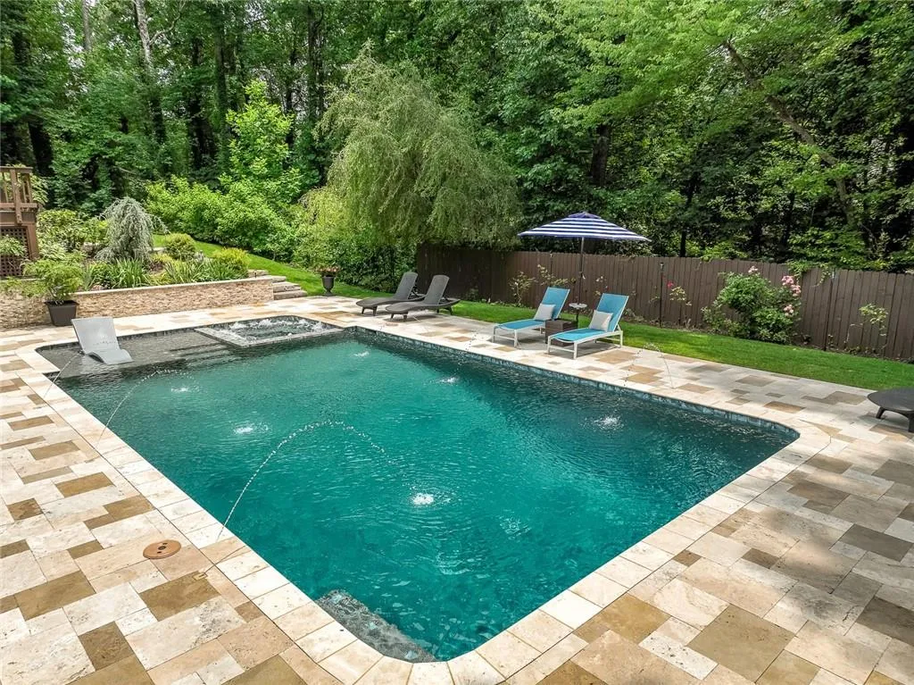 8220 Tynecastle Drive, Sandy Springs, Georgia 30350, 5 Bedrooms Bedrooms, ,4 BathroomsBathrooms,Residential,Sold,8220 Tynecastle Drive,7268284