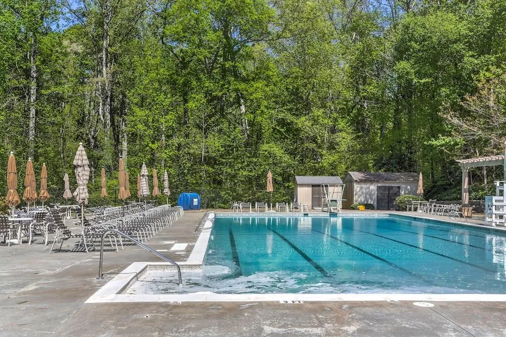 935 Riverside Trace, Sandy Springs, Georgia 30328, 5 Bedrooms Bedrooms, ,5 BathroomsBathrooms,Residential,Sold,935 Riverside Trace,5999132