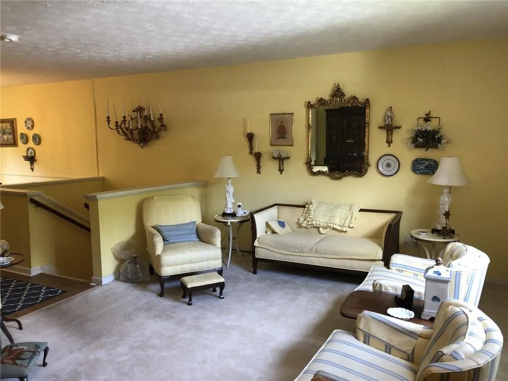 6608 Park Avenue Unit 6608, Sandy Springs, Georgia 30342, 3 Bedrooms Bedrooms, ,1 BathroomBathrooms,Residential,Sold,6608 Park Avenue Unit 6608,6747291