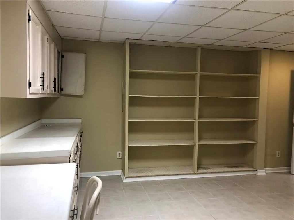 7575 Spalding Lane, Sandy Springs, Georgia 30350, 4 Bedrooms Bedrooms, ,3 BathroomsBathrooms,Residential,Sold,7575 Spalding Lane,6906807