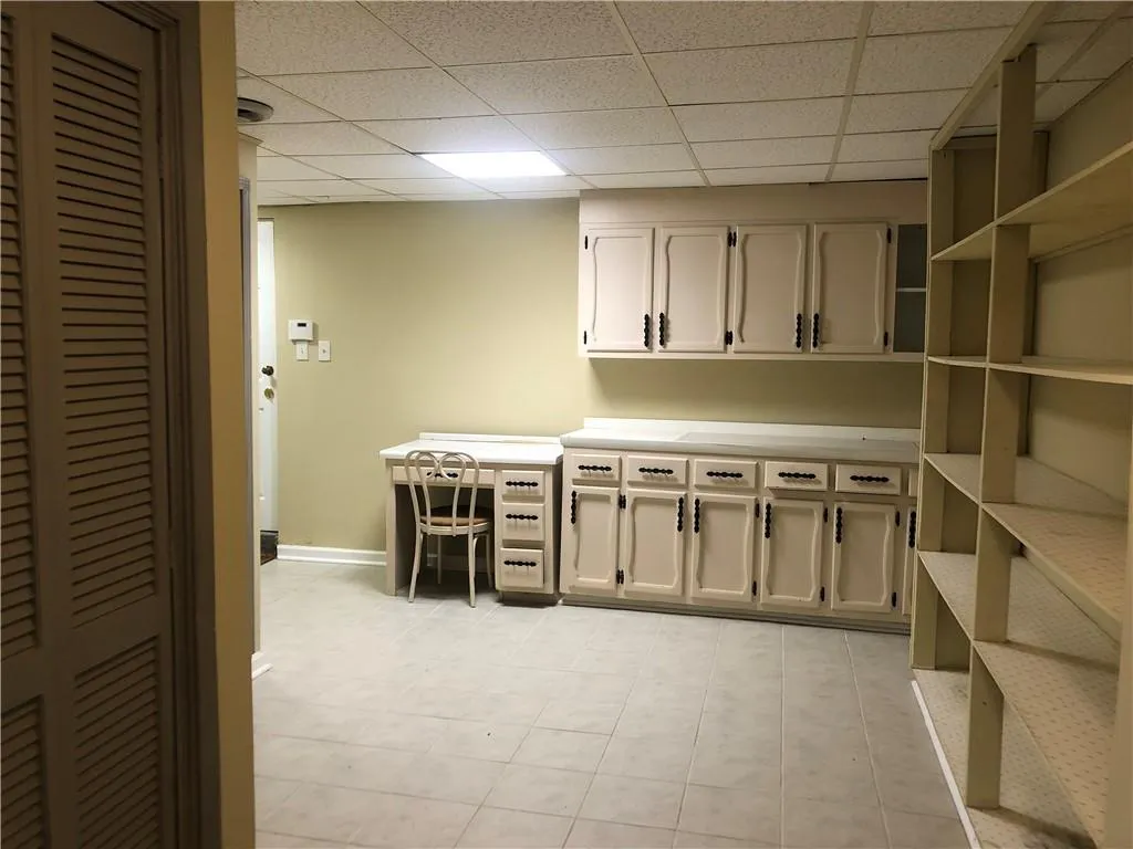 7575 Spalding Lane, Sandy Springs, Georgia 30350, 4 Bedrooms Bedrooms, ,3 BathroomsBathrooms,Residential,Sold,7575 Spalding Lane,6906807