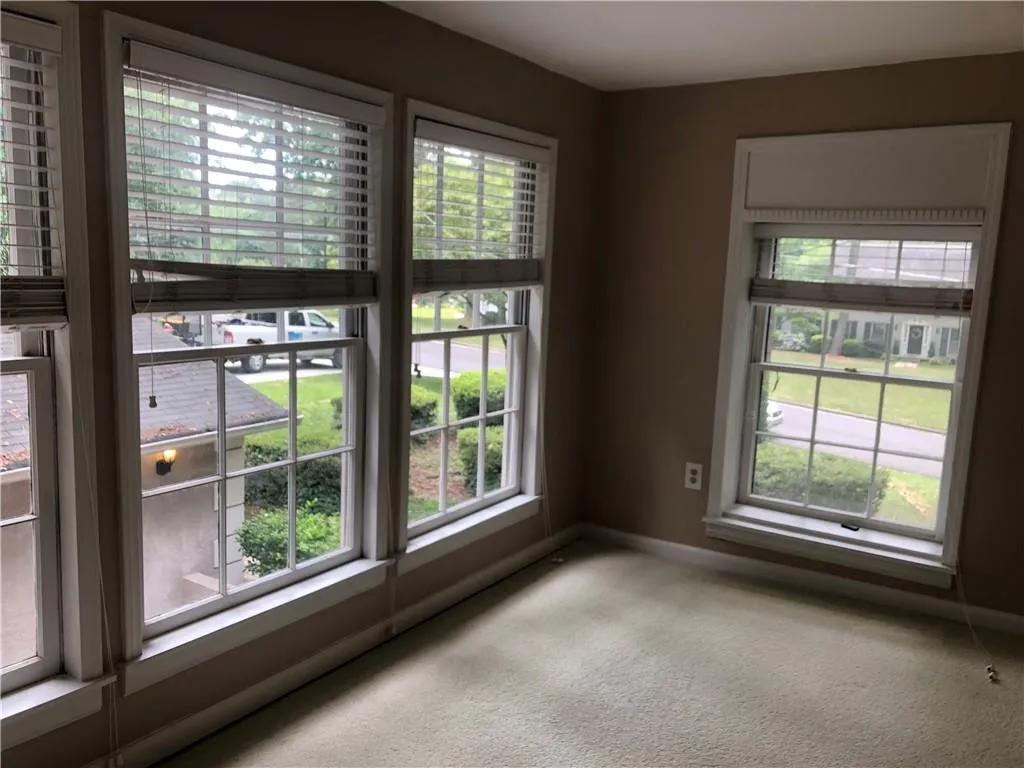 7575 Spalding Lane, Sandy Springs, Georgia 30350, 4 Bedrooms Bedrooms, ,3 BathroomsBathrooms,Residential,Sold,7575 Spalding Lane,6906807