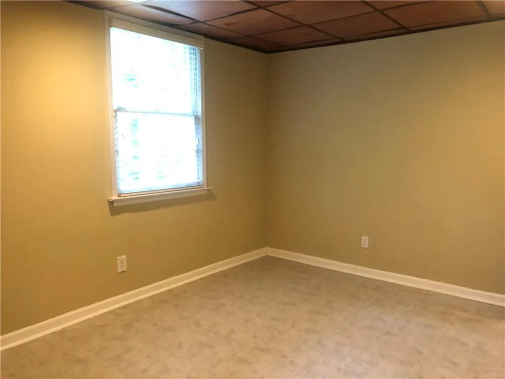 7575 Spalding Lane, Sandy Springs, Georgia 30350, 4 Bedrooms Bedrooms, ,3 BathroomsBathrooms,Residential,Sold,7575 Spalding Lane,6906807