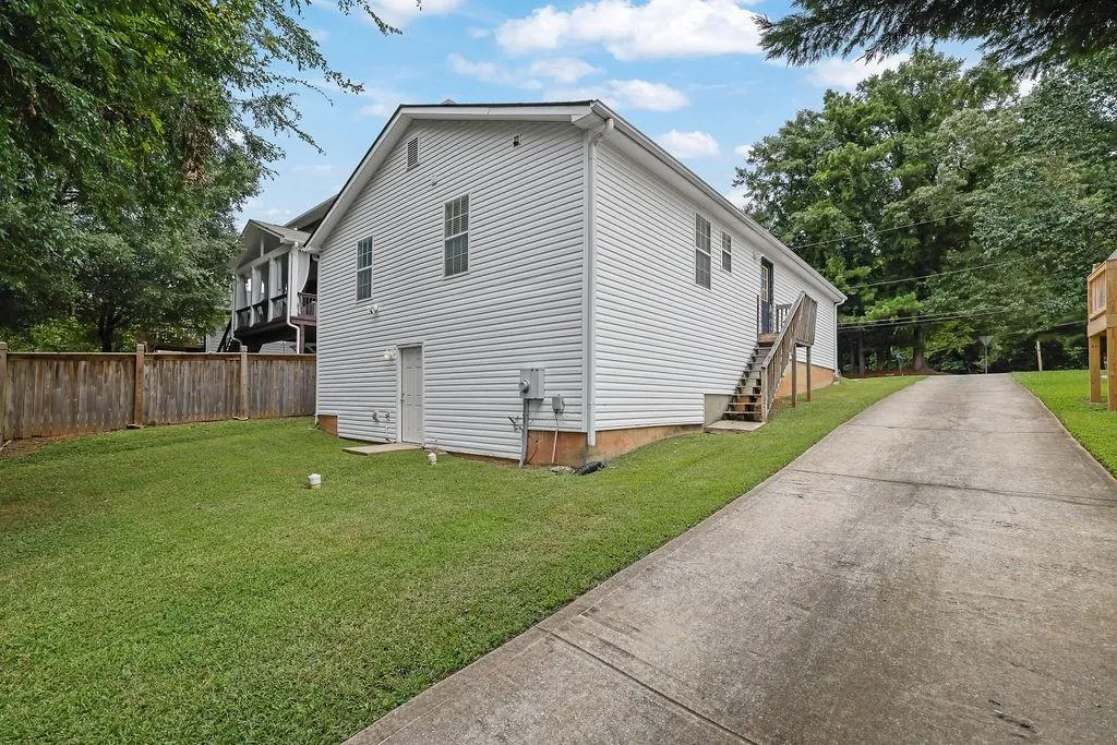3126 Lynwood Drive Ne, Brookhaven, Georgia 30319, 3 Bedrooms Bedrooms, ,2 BathroomsBathrooms,Residential,For Sale,3126 Lynwood Drive Ne,7630412