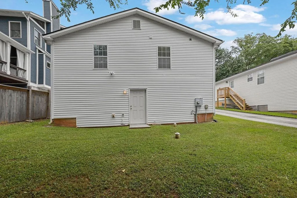 3126 Lynwood Drive Ne, Brookhaven, Georgia 30319, 3 Bedrooms Bedrooms, ,2 BathroomsBathrooms,Residential,For Sale,3126 Lynwood Drive Ne,7630412