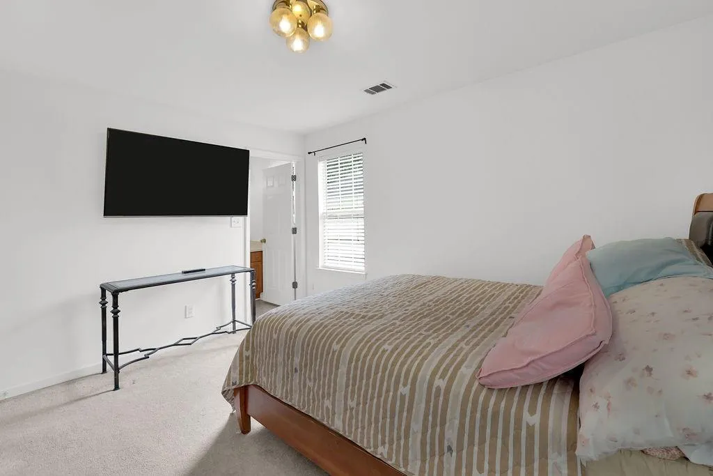 3126 Lynwood Drive Ne, Brookhaven, Georgia 30319, 3 Bedrooms Bedrooms, ,2 BathroomsBathrooms,Residential,For Sale,3126 Lynwood Drive Ne,7630412