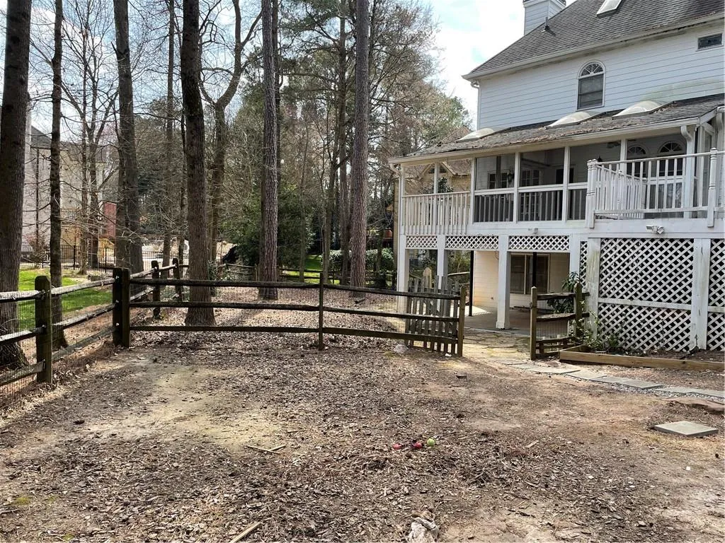 585 Vinington Court, Sandy Springs, Georgia 30350, 6 Bedrooms Bedrooms, ,4 BathroomsBathrooms,Residential,Sold,585 Vinington Court,6853732