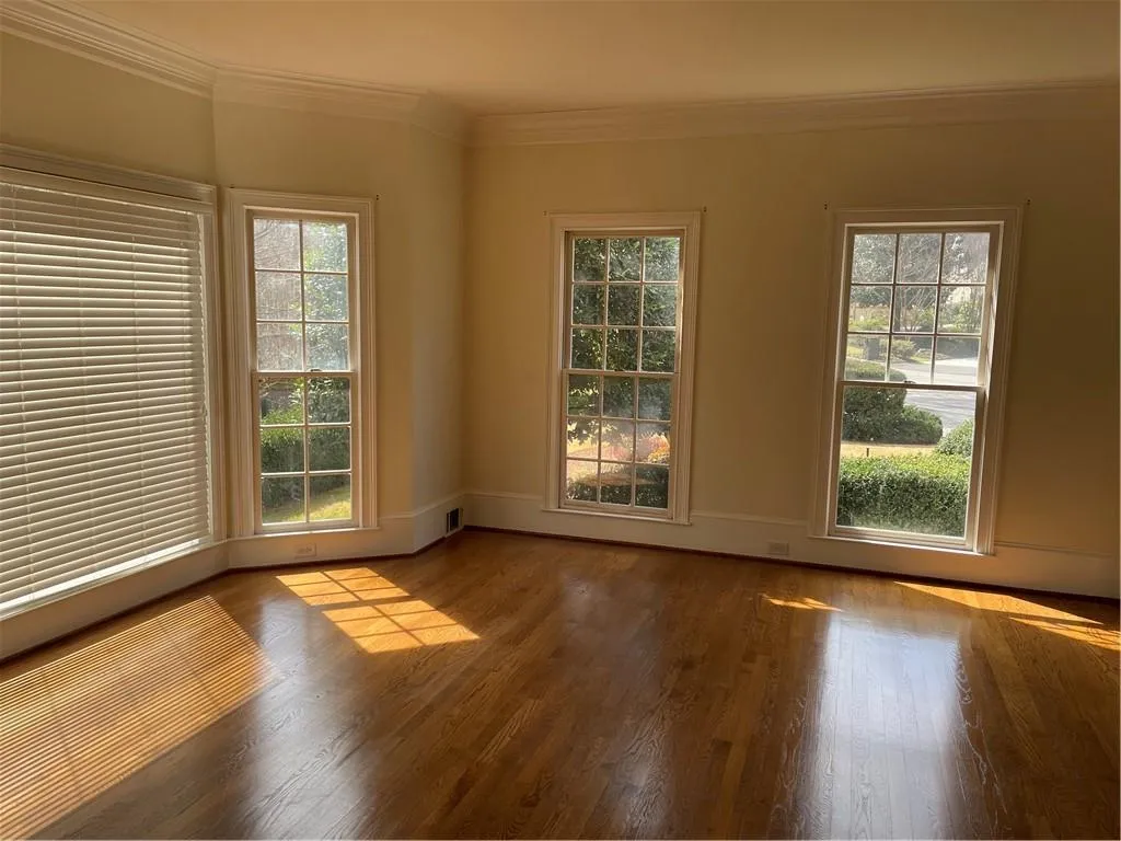 585 Vinington Court, Sandy Springs, Georgia 30350, 6 Bedrooms Bedrooms, ,4 BathroomsBathrooms,Residential,Sold,585 Vinington Court,6853732