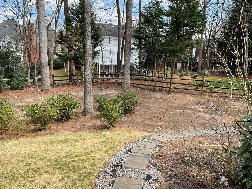 585 Vinington Court, Sandy Springs, Georgia 30350, 6 Bedrooms Bedrooms, ,4 BathroomsBathrooms,Residential,Sold,585 Vinington Court,6853732