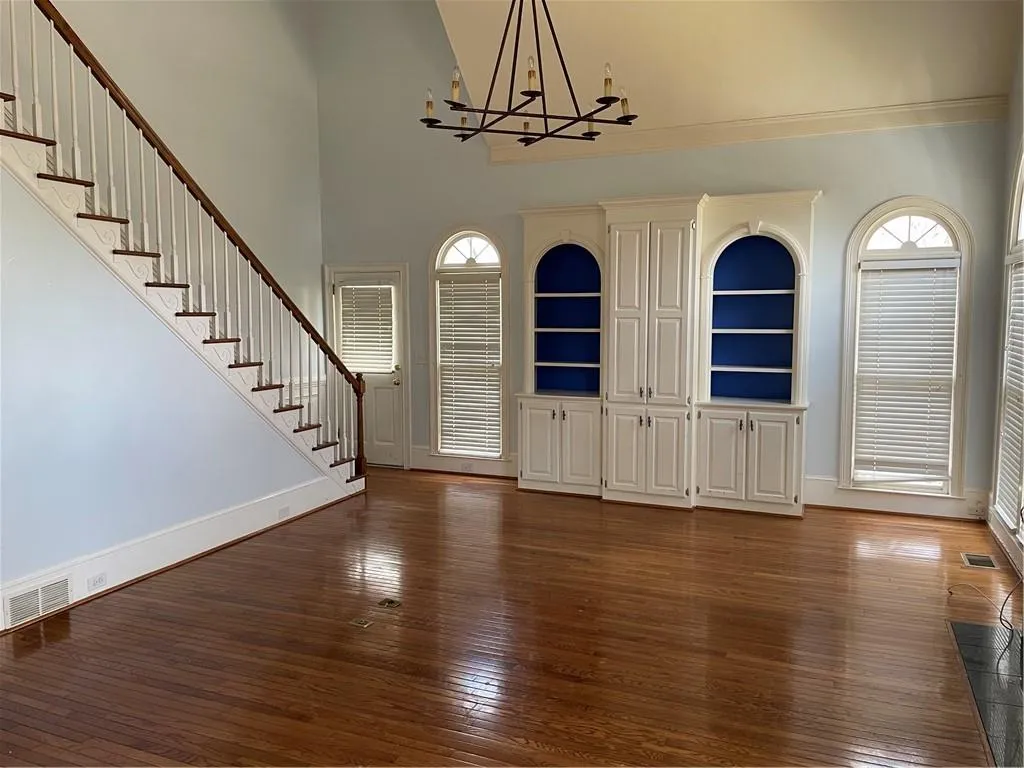 585 Vinington Court, Sandy Springs, Georgia 30350, 6 Bedrooms Bedrooms, ,4 BathroomsBathrooms,Residential,Sold,585 Vinington Court,6853732