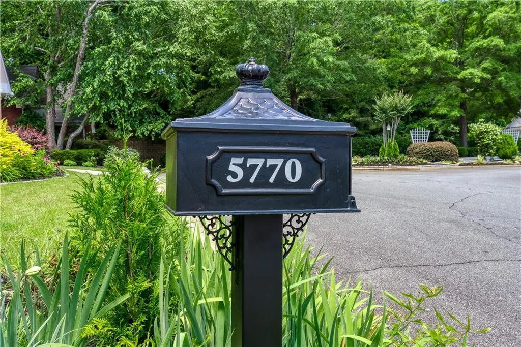 5770 Cameron Hall Place, Atlanta, Georgia 30328, 4 Bedrooms Bedrooms, ,2 BathroomsBathrooms,Residential,Sold,5770 Cameron Hall Place,7056684