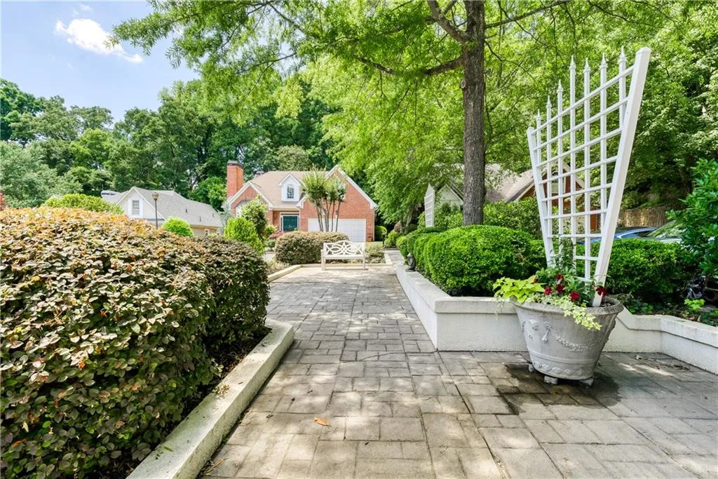 5770 Cameron Hall Place, Atlanta, Georgia 30328, 4 Bedrooms Bedrooms, ,2 BathroomsBathrooms,Residential,Sold,5770 Cameron Hall Place,7056684