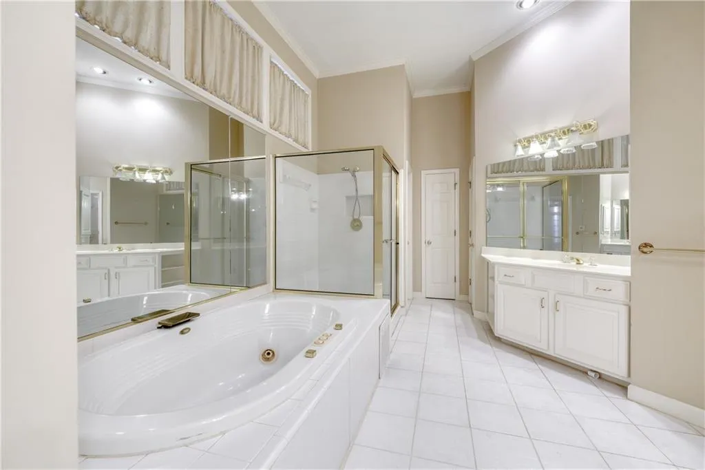 5770 Cameron Hall Place, Atlanta, Georgia 30328, 4 Bedrooms Bedrooms, ,2 BathroomsBathrooms,Residential,Sold,5770 Cameron Hall Place,7056684