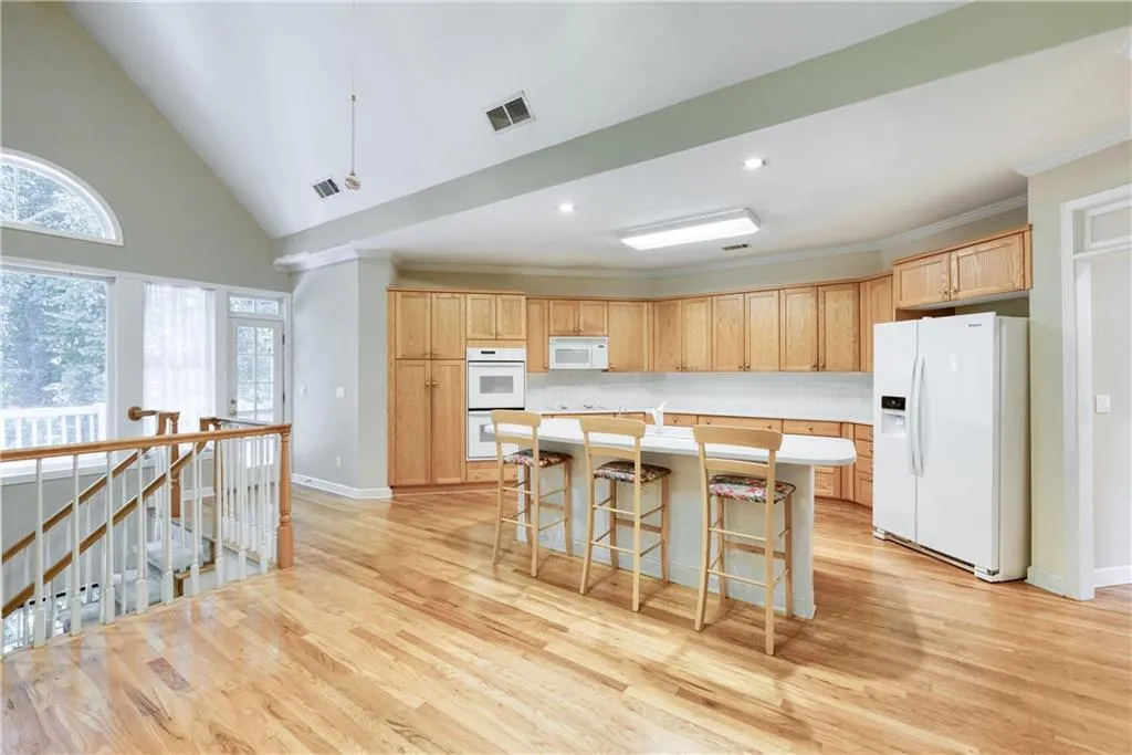 5770 Cameron Hall Place, Atlanta, Georgia 30328, 4 Bedrooms Bedrooms, ,2 BathroomsBathrooms,Residential,Sold,5770 Cameron Hall Place,7056684