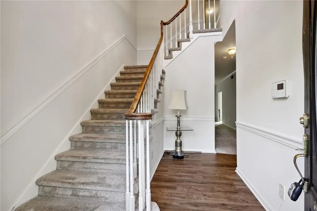 5273 Glenridge Drive, Sandy Springs, Georgia 30342, 3 Bedrooms Bedrooms, ,3 BathroomsBathrooms,Residential,Sold,5273 Glenridge Drive,7142176