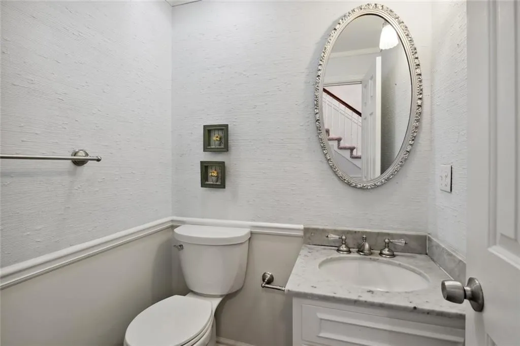 5273 Glenridge Drive, Sandy Springs, Georgia 30342, 3 Bedrooms Bedrooms, ,3 BathroomsBathrooms,Residential,Sold,5273 Glenridge Drive,7142176