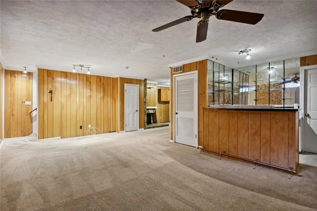 5273 Glenridge Drive, Sandy Springs, Georgia 30342, 3 Bedrooms Bedrooms, ,3 BathroomsBathrooms,Residential,Sold,5273 Glenridge Drive,7142176