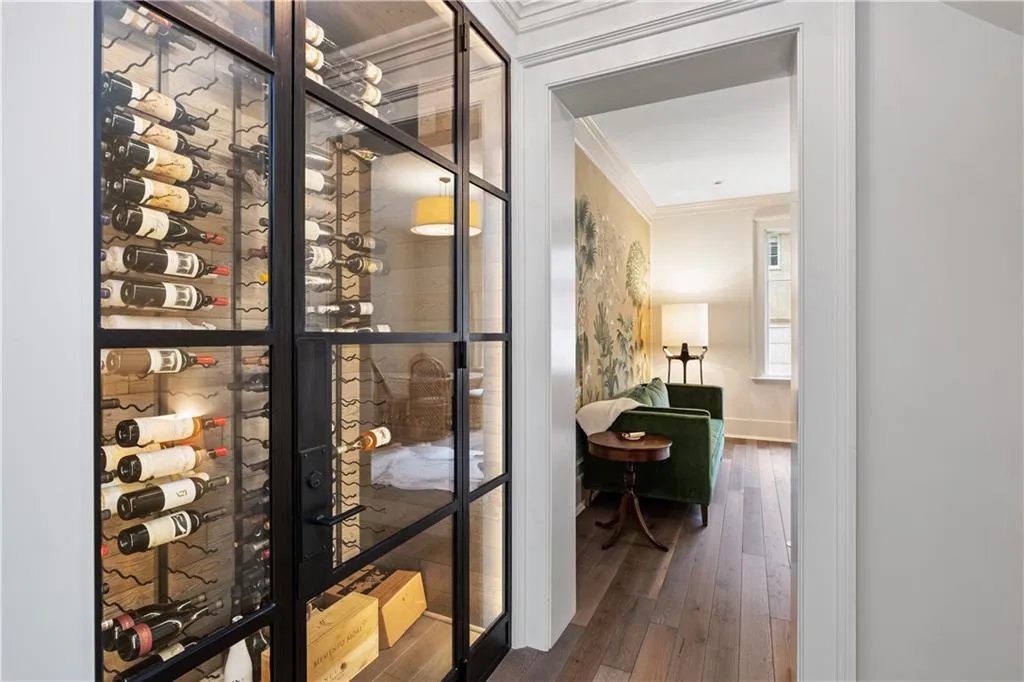 5525 Long Island Drive Nw, Atlanta, Georgia 30327, 6 Bedrooms Bedrooms, ,7 BathroomsBathrooms,Residential,Sold,5525 Long Island Drive Nw,7196089