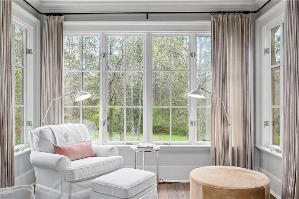 5525 Long Island Drive Nw, Atlanta, Georgia 30327, 6 Bedrooms Bedrooms, ,7 BathroomsBathrooms,Residential,Sold,5525 Long Island Drive Nw,7196089