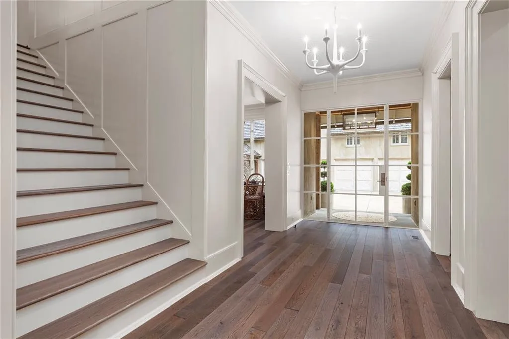 5525 Long Island Drive Nw, Atlanta, Georgia 30327, 6 Bedrooms Bedrooms, ,7 BathroomsBathrooms,Residential,Sold,5525 Long Island Drive Nw,7196089