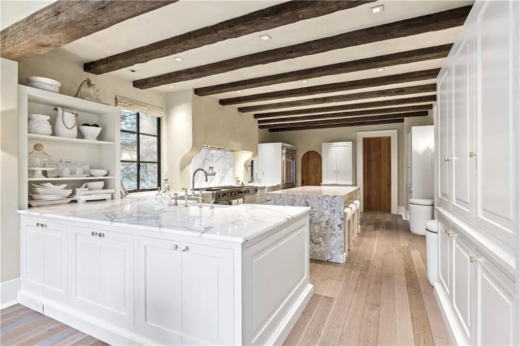 5525 Long Island Drive Nw, Atlanta, Georgia 30327, 6 Bedrooms Bedrooms, ,7 BathroomsBathrooms,Residential,Sold,5525 Long Island Drive Nw,7196089