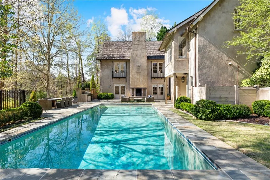 5525 Long Island Drive Nw, Atlanta, Georgia 30327, 6 Bedrooms Bedrooms, ,7 BathroomsBathrooms,Residential,Sold,5525 Long Island Drive Nw,7196089