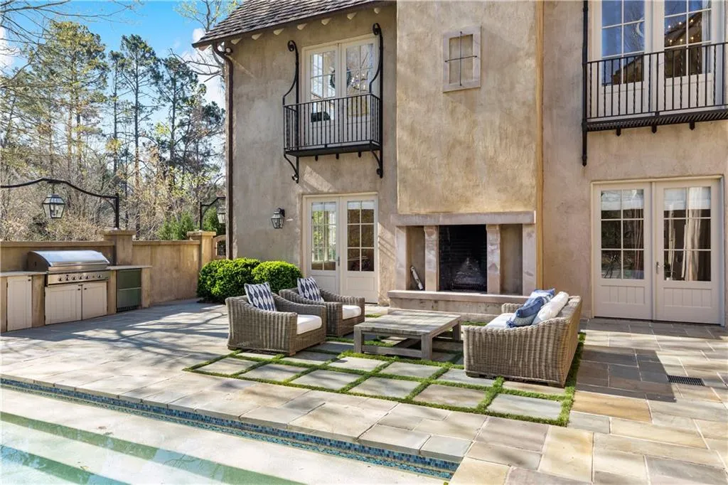 5525 Long Island Drive Nw, Atlanta, Georgia 30327, 6 Bedrooms Bedrooms, ,7 BathroomsBathrooms,Residential,Sold,5525 Long Island Drive Nw,7196089