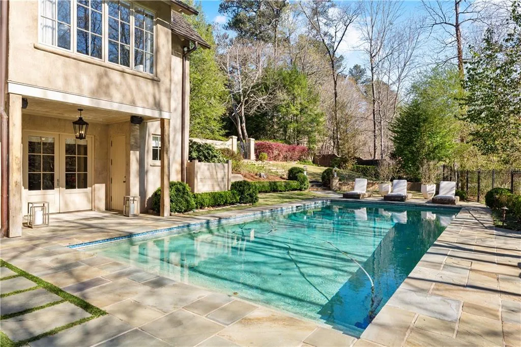 5525 Long Island Drive Nw, Atlanta, Georgia 30327, 6 Bedrooms Bedrooms, ,7 BathroomsBathrooms,Residential,Sold,5525 Long Island Drive Nw,7196089