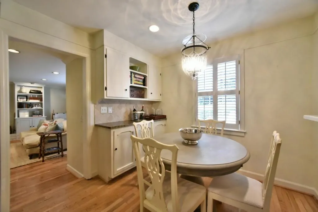 4530 Dalmer Road, Atlanta, Georgia 30342, 3 Bedrooms Bedrooms, ,2 BathroomsBathrooms,Residential,Sold,4530 Dalmer Road,5689615