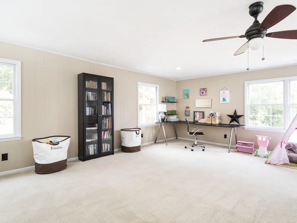 350 Windsor Parkway, Atlanta, Georgia 30342, 5 Bedrooms Bedrooms, ,2 BathroomsBathrooms,Residential,Sold,350 Windsor Parkway,5801690