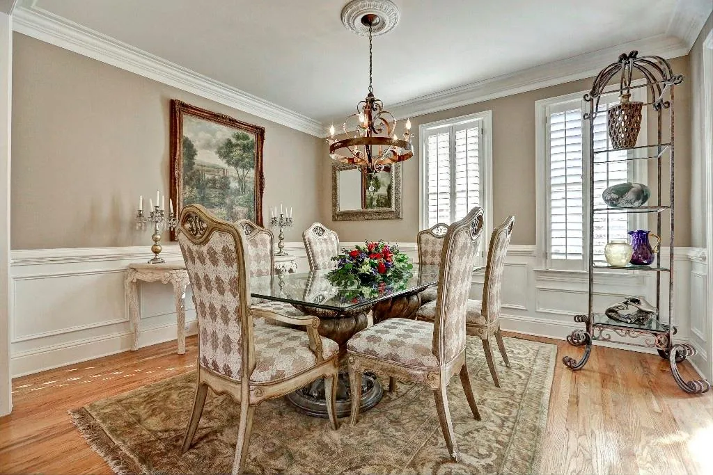 650 Forest Hills Drive, Atlanta, Georgia 30342, 6 Bedrooms Bedrooms, ,5 BathroomsBathrooms,Residential,Sold,650 Forest Hills Drive,5580364 650 Forest Hills Drive, Atlanta, Georgia 30342, 6 Bedrooms Bedrooms, ,5 BathroomsBathrooms,Residential,Sold,650 Forest Hills Drive,5580364