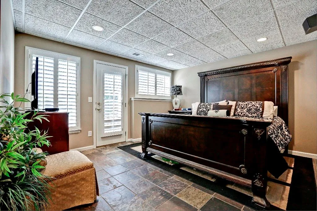 650 Forest Hills Drive, Atlanta, Georgia 30342, 6 Bedrooms Bedrooms, ,5 BathroomsBathrooms,Residential,Sold,650 Forest Hills Drive,5580364 650 Forest Hills Drive, Atlanta, Georgia 30342, 6 Bedrooms Bedrooms, ,5 BathroomsBathrooms,Residential,Sold,650 Forest Hills Drive,5580364