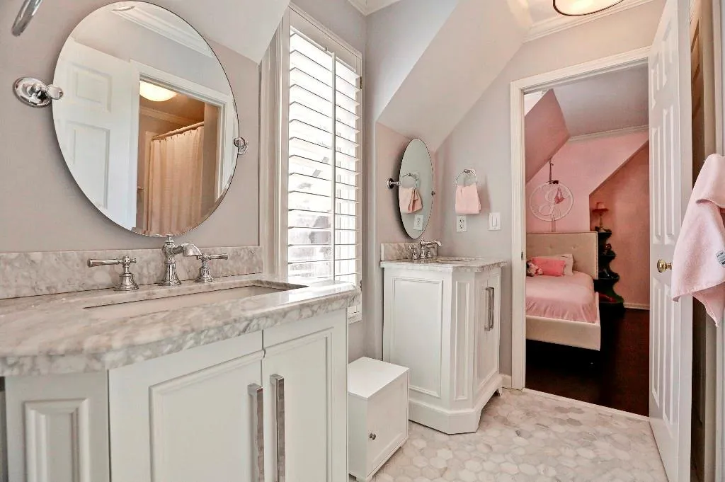 650 Forest Hills Drive, Atlanta, Georgia 30342, 6 Bedrooms Bedrooms, ,5 BathroomsBathrooms,Residential,Sold,650 Forest Hills Drive,5580364 650 Forest Hills Drive, Atlanta, Georgia 30342, 6 Bedrooms Bedrooms, ,5 BathroomsBathrooms,Residential,Sold,650 Forest Hills Drive,5580364