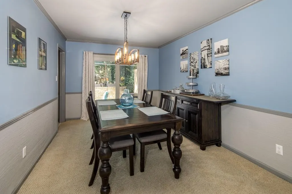 5400 Roswell Road Unit I5, Sandy Springs, Georgia 30342, 2 Bedrooms Bedrooms, ,2 BathroomsBathrooms,Residential,Sold,5400 Roswell Road Unit I5,6088622