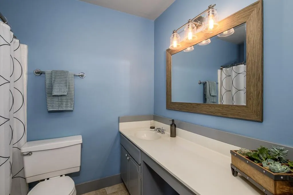 5400 Roswell Road Unit I5, Sandy Springs, Georgia 30342, 2 Bedrooms Bedrooms, ,2 BathroomsBathrooms,Residential,Sold,5400 Roswell Road Unit I5,6088622
