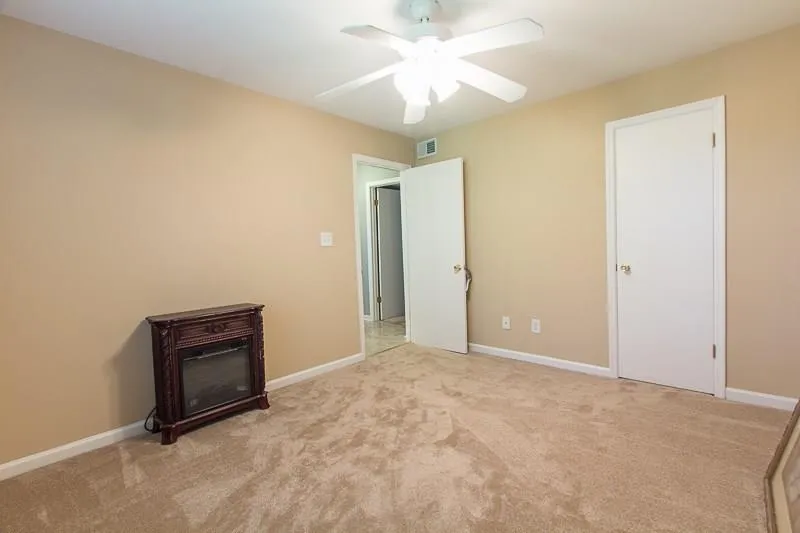 1201 Brighton Point, Sandy Springs, Georgia 30328, 2 Bedrooms Bedrooms, ,2 BathroomsBathrooms,Residential,Sold,1201 Brighton Point,5760362