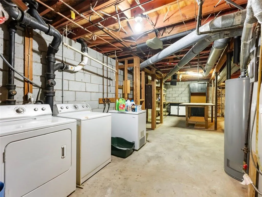 46 W Belle Isle Road, Atlanta, Georgia 30342, 3 Bedrooms Bedrooms, ,1 BathroomBathrooms,Residential,Sold,46 W Belle Isle Road,7546160