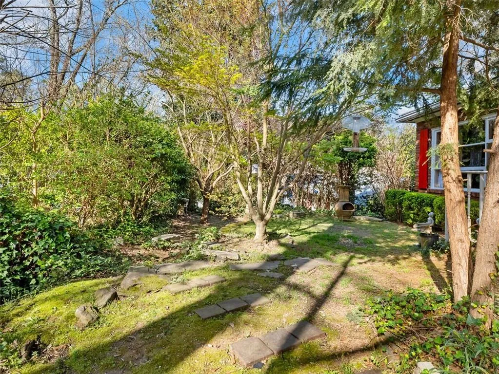 46 W Belle Isle Road, Atlanta, Georgia 30342, 3 Bedrooms Bedrooms, ,1 BathroomBathrooms,Residential,Sold,46 W Belle Isle Road,7546160