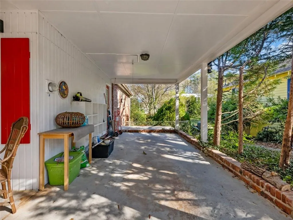 46 W Belle Isle Road, Atlanta, Georgia 30342, 3 Bedrooms Bedrooms, ,1 BathroomBathrooms,Residential,Sold,46 W Belle Isle Road,7546160