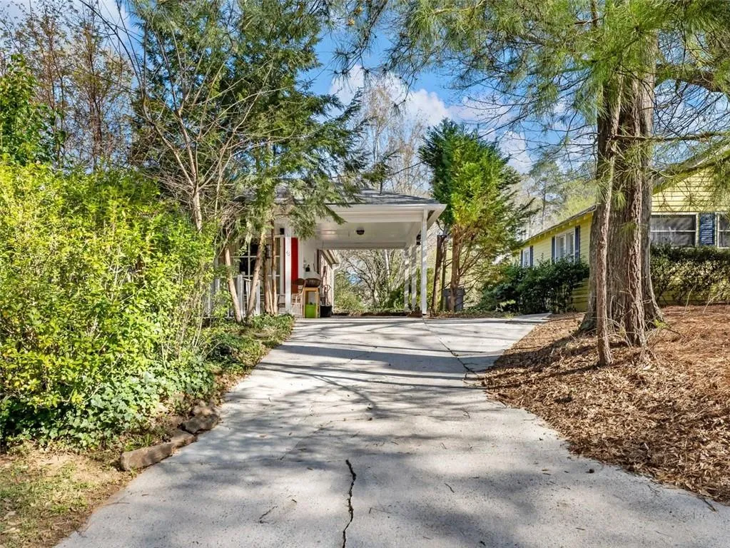 46 W Belle Isle Road, Atlanta, Georgia 30342, 3 Bedrooms Bedrooms, ,1 BathroomBathrooms,Residential,Sold,46 W Belle Isle Road,7546160