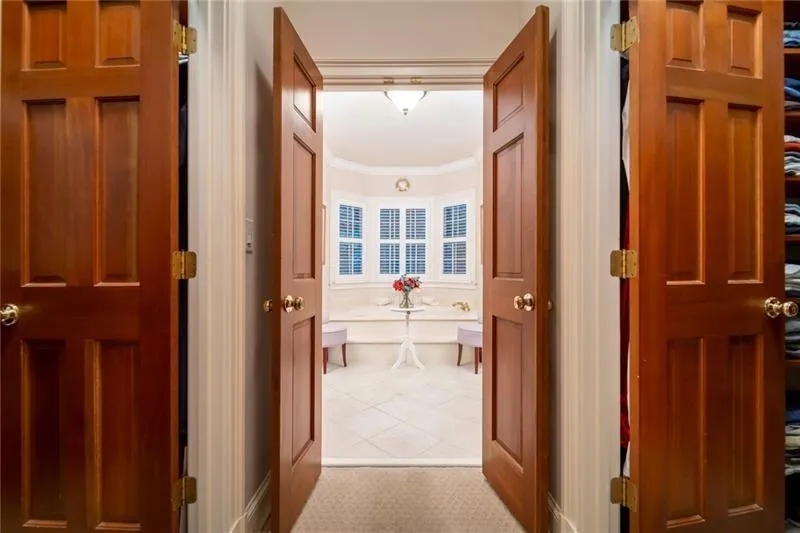 120 View Hill Court, Sandy Springs, Georgia 30350, 5 Bedrooms Bedrooms, ,5 BathroomsBathrooms,Residential,Sold,120 View Hill Court,6976240