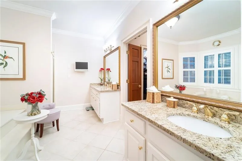 120 View Hill Court, Sandy Springs, Georgia 30350, 5 Bedrooms Bedrooms, ,5 BathroomsBathrooms,Residential,Sold,120 View Hill Court,6976240